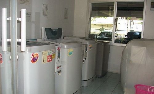 Ritratana Apartment Bangkok Buitenkant foto